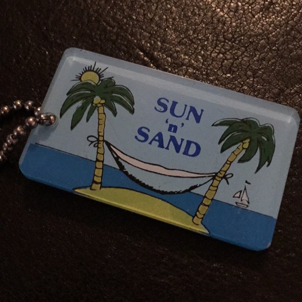 Bag charm sun and sand